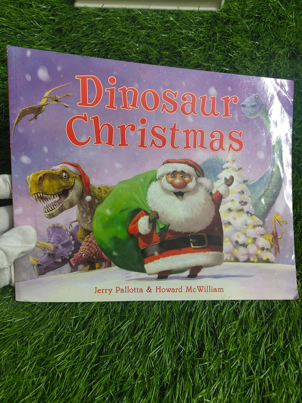 Dinosaur Christmas by Jerry Pallotta