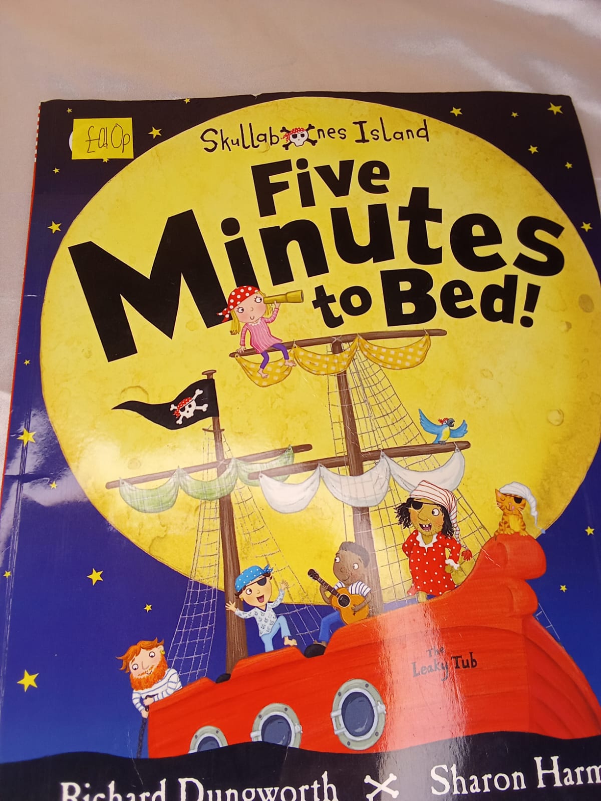FIVE MINUTES TO BED