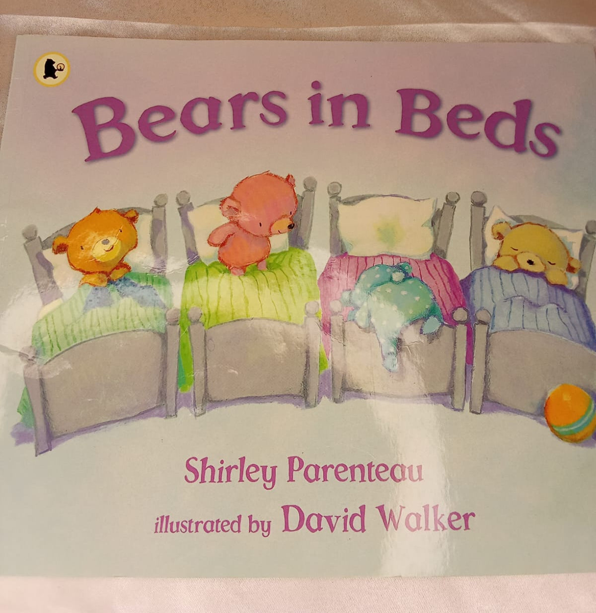 BEARS IN BED