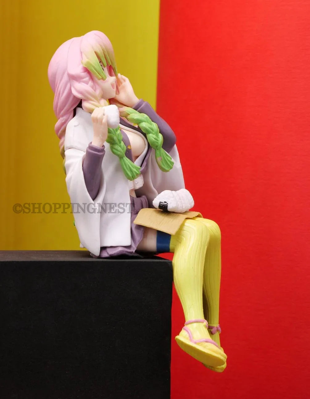 Demon Slayer : Mitsuri Kanroji Sitting -Action Figure 15cm