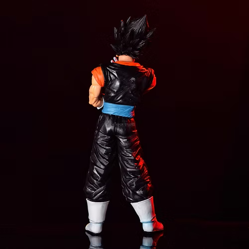 DBZ : Vegeto Self Standing - Action Figure